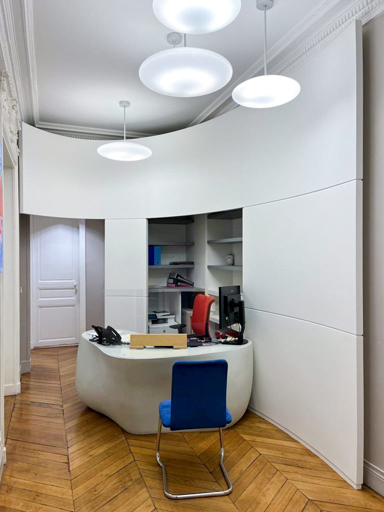 Restructuration architecturale cabinet de stomatologie à Paris par a3dc la première agence de design couleur en france - Couleur et santé - par Pascal Rouquier accueil mobilier sur mesure